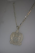 Load image into Gallery viewer, 925 Sterling Silver Samoan Shield With Chain