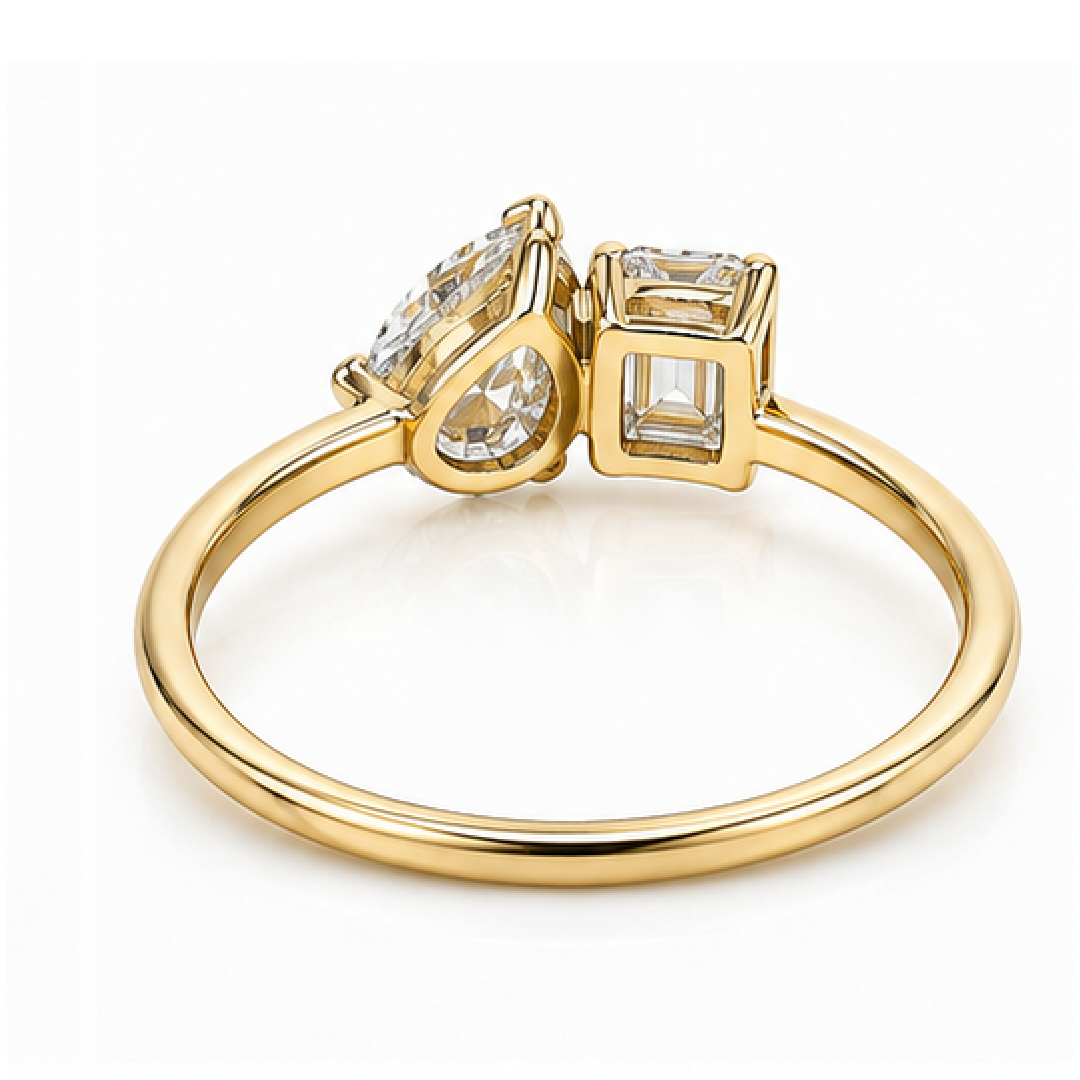 10kt Yellow Gold Emerald & Pear Diamond Duo Ring TDW 1.00ct