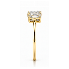Load image into Gallery viewer, 10kt Yellow Gold Emerald &amp; Pear Diamond Duo Ring TDW 1.00ct
