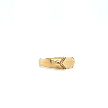 Load image into Gallery viewer, 9ct Gold Men's Hexagonal Band
