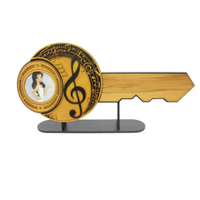 Load image into Gallery viewer, 21ST TREBLE CLEF &amp; CELEBRATION KEY WITH STAND
